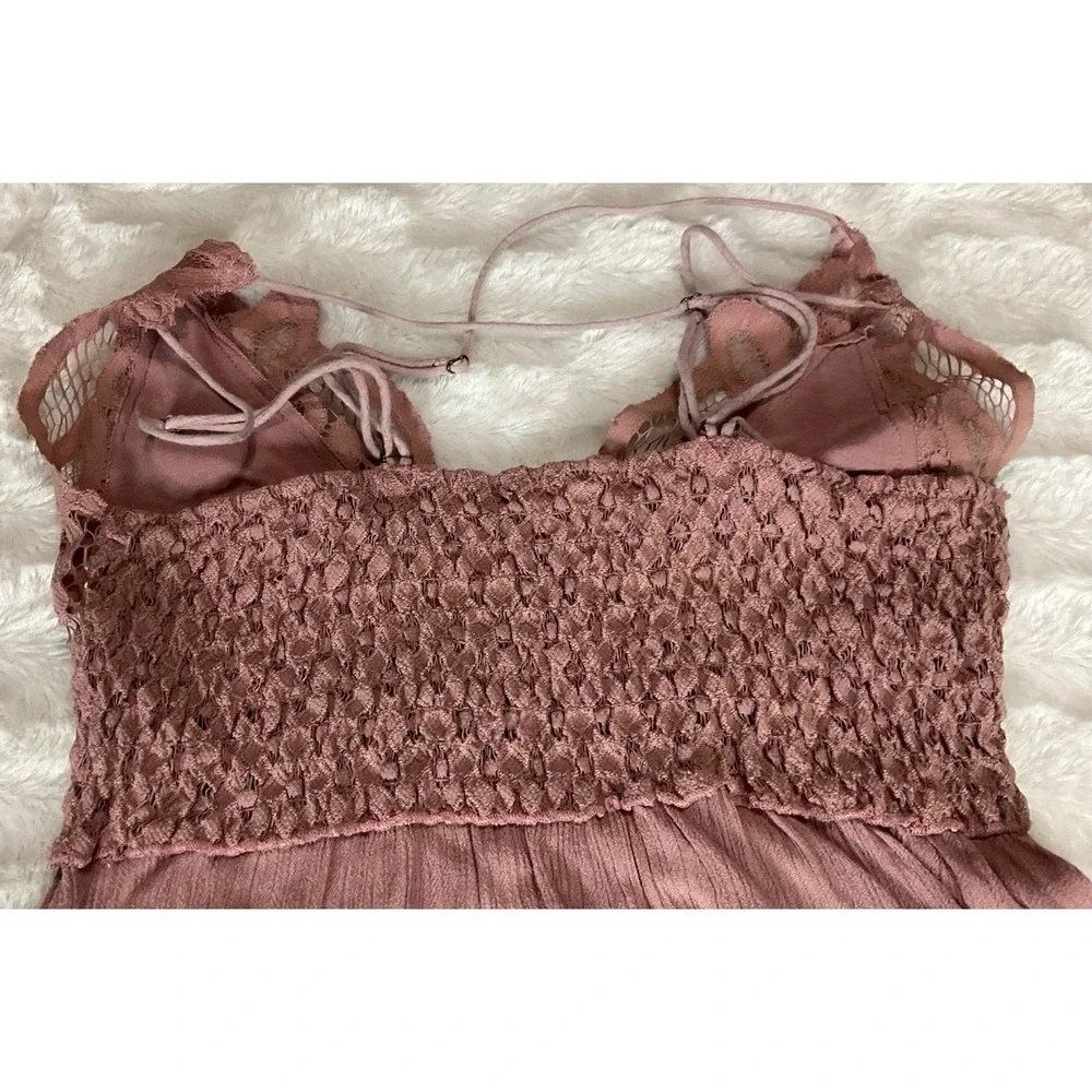 Free People One Size M Adela Dusty Rose/ Mauve Slip Dress Crocheted Lace V Neck